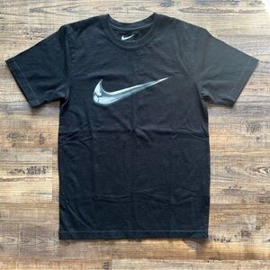 Nike Swim Boys Black 100% Cotton Short Sleeve Tee Size Medium